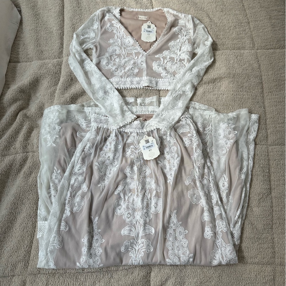 Matching set. Crop top and long skirt combo